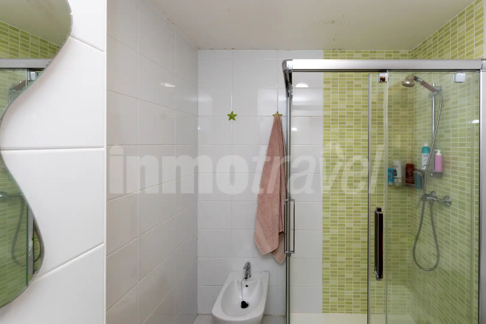 Baño de Ático en venta en Poio con Calefacción, Parquet y Terraza