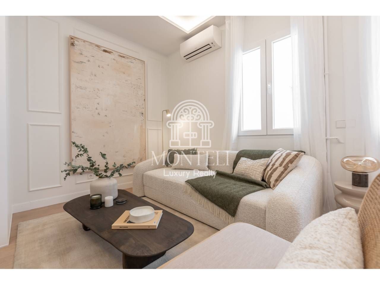 Living room of Flat for sale in  Madrid Capital  with Air Conditioner
