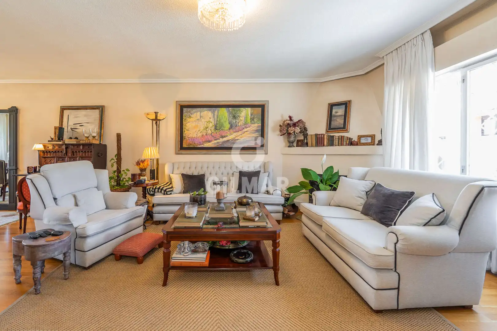 Living room of Detached homes for sale in Pozuelo de Alarcón  with Heating, Private garden and Swimming Pool