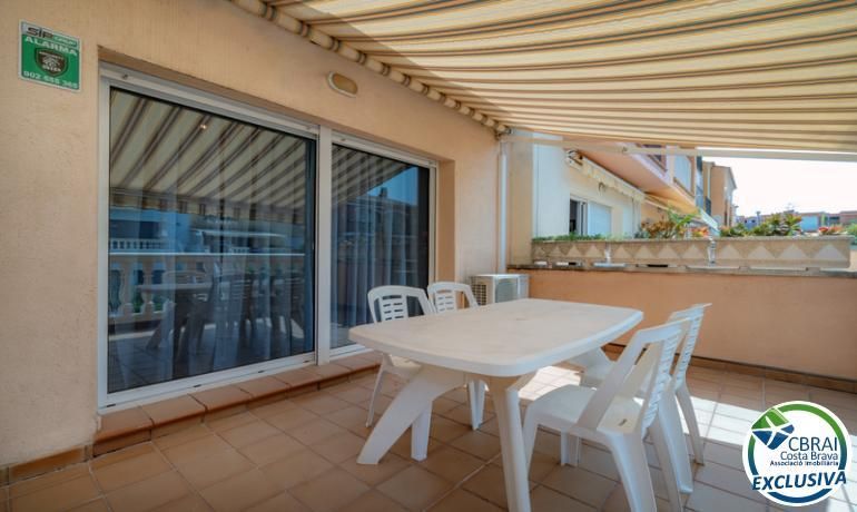 Terraza de Casa adosada en venta en Empuriabrava con Jardín privado, Terraza y Piscina