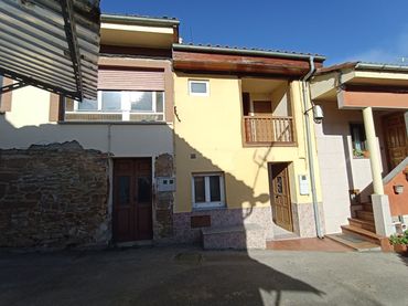Semi-detached house with garden for sale in Lugar Casares 19