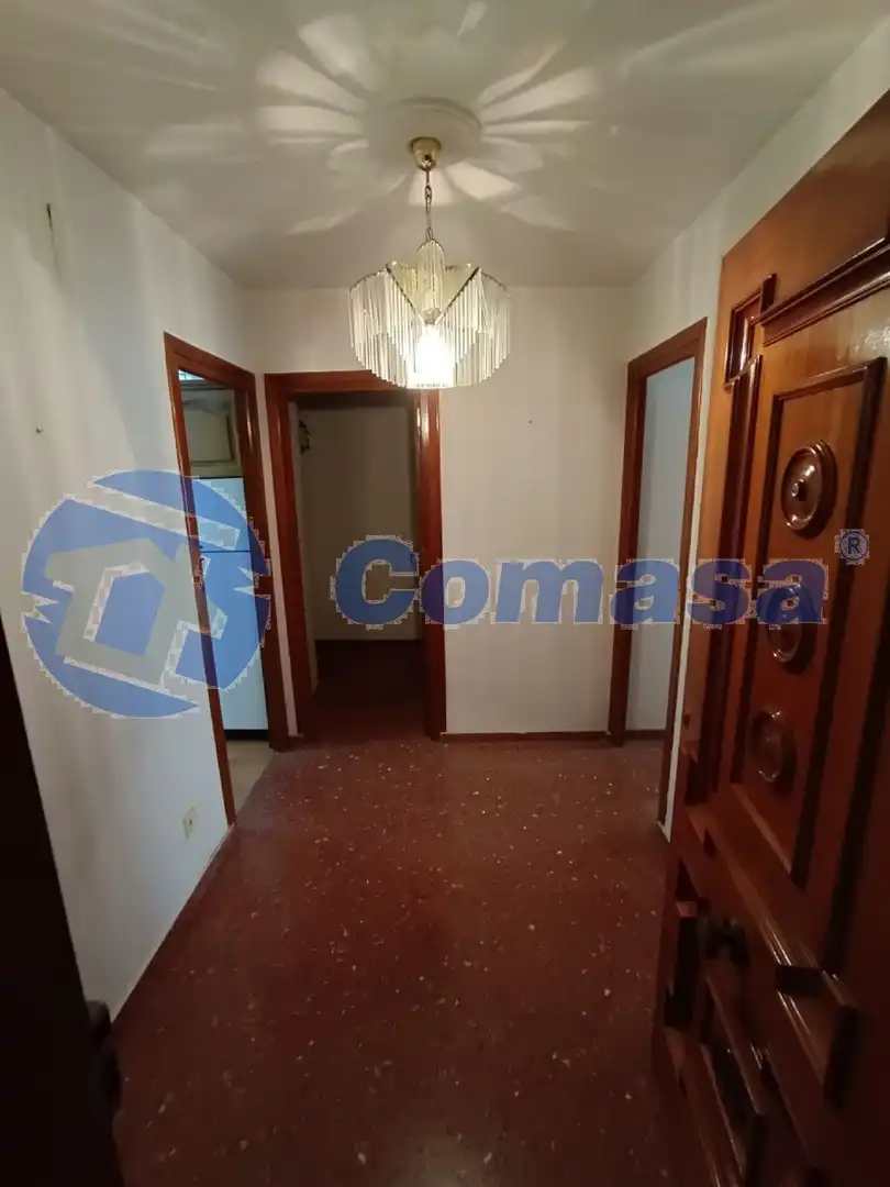 Piso con ascensor en venta en Martos