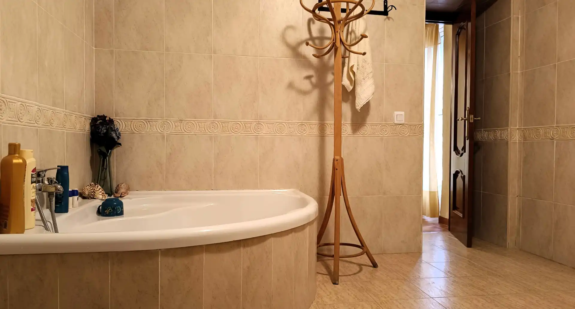 Baño de Casa adosada en venta en Mancha Real con Jardín privado, Terraza y Piscina