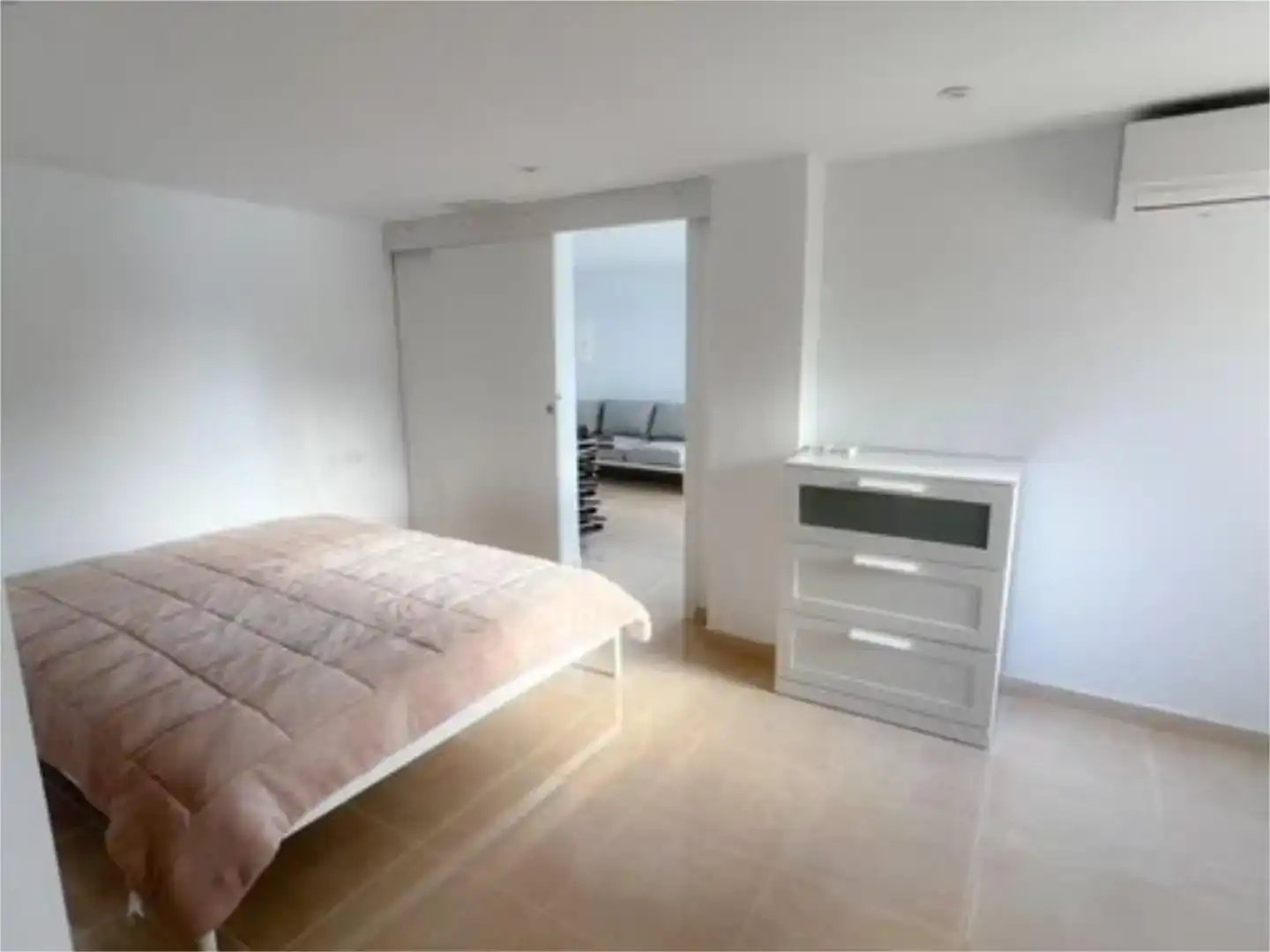 Habitación de Casa o chalet en venta en Mutxamel con Aire acondicionado, Piscina y Balcón