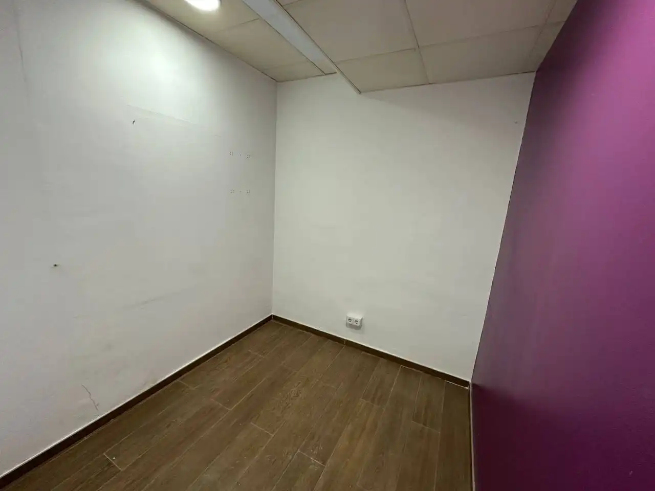 Business premises for sale in Calle Salauris, imagen 6