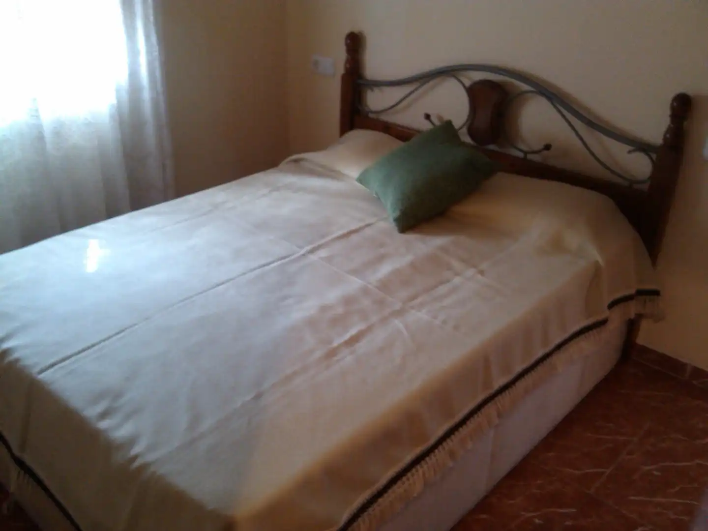 Habitación de Casa adosada en venta en Almuñécar con Aire acondicionado, Terraza y Piscina