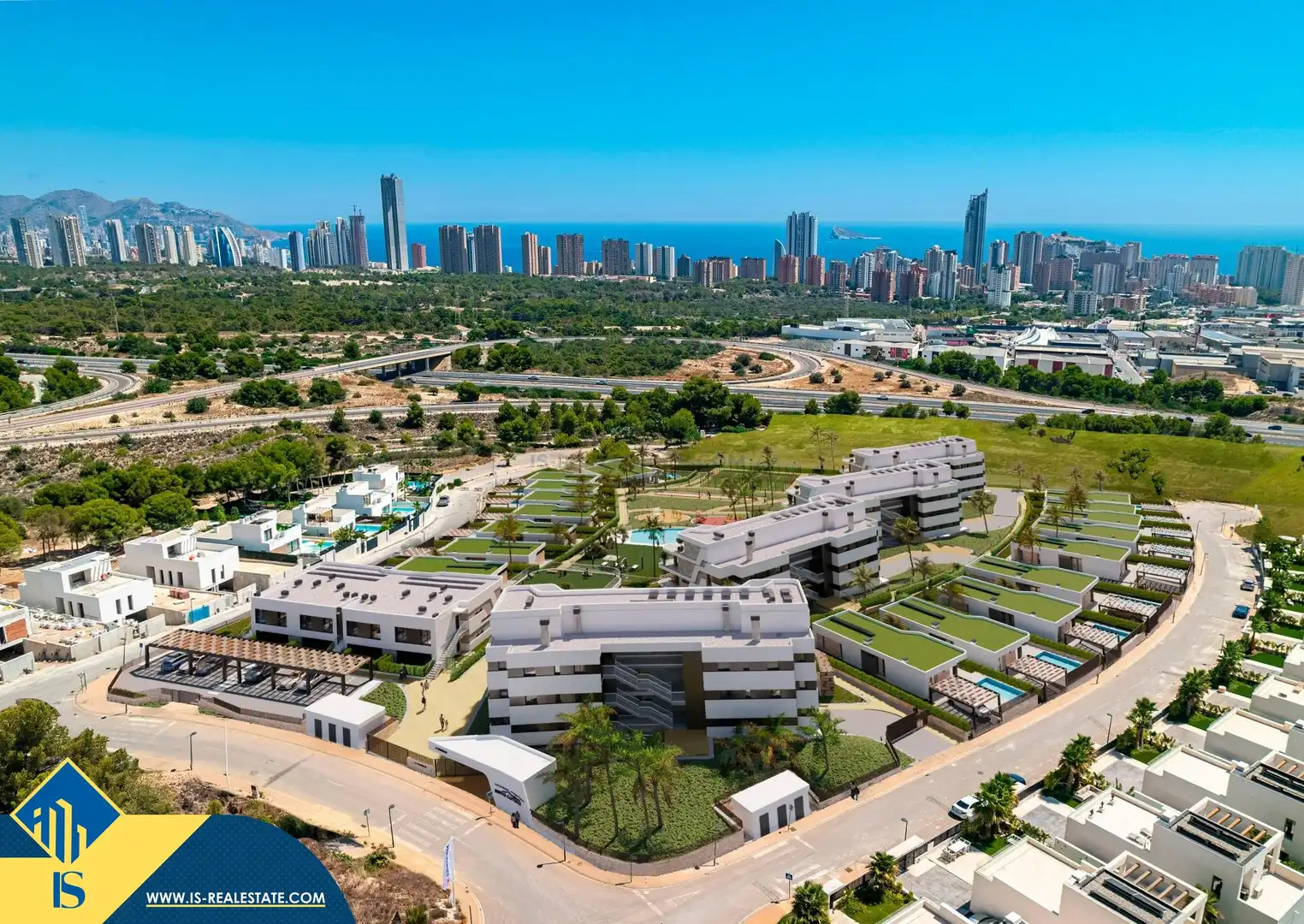 Flat with pool for sale in Golf Bahía, imagen 4