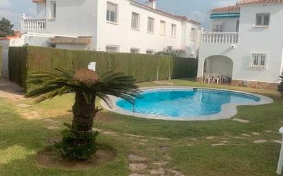 Piscina de Apartament en venda en Oliva amb Aire condicionat i Terrassa