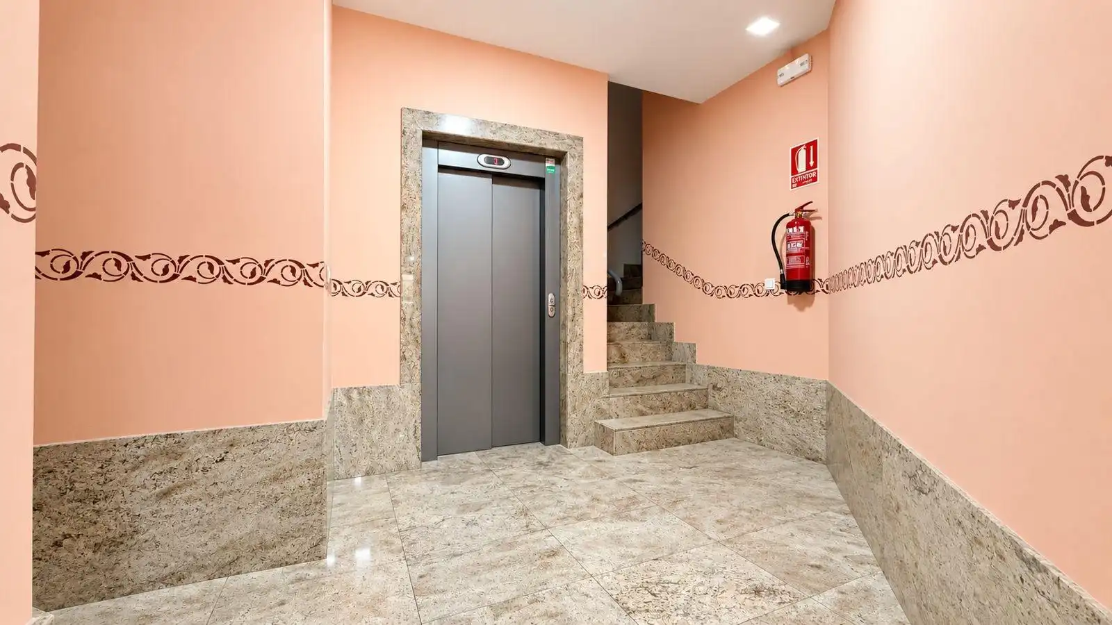 Flat for sale in Elche / Elx  with Air Conditioner, Parquet flooring and Furnished