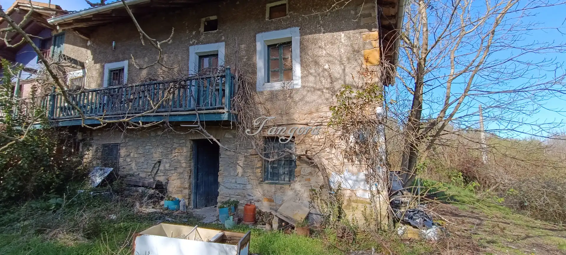 Vista exterior de Finca rústica en venda en Morga amb Jardí privat i Balcó