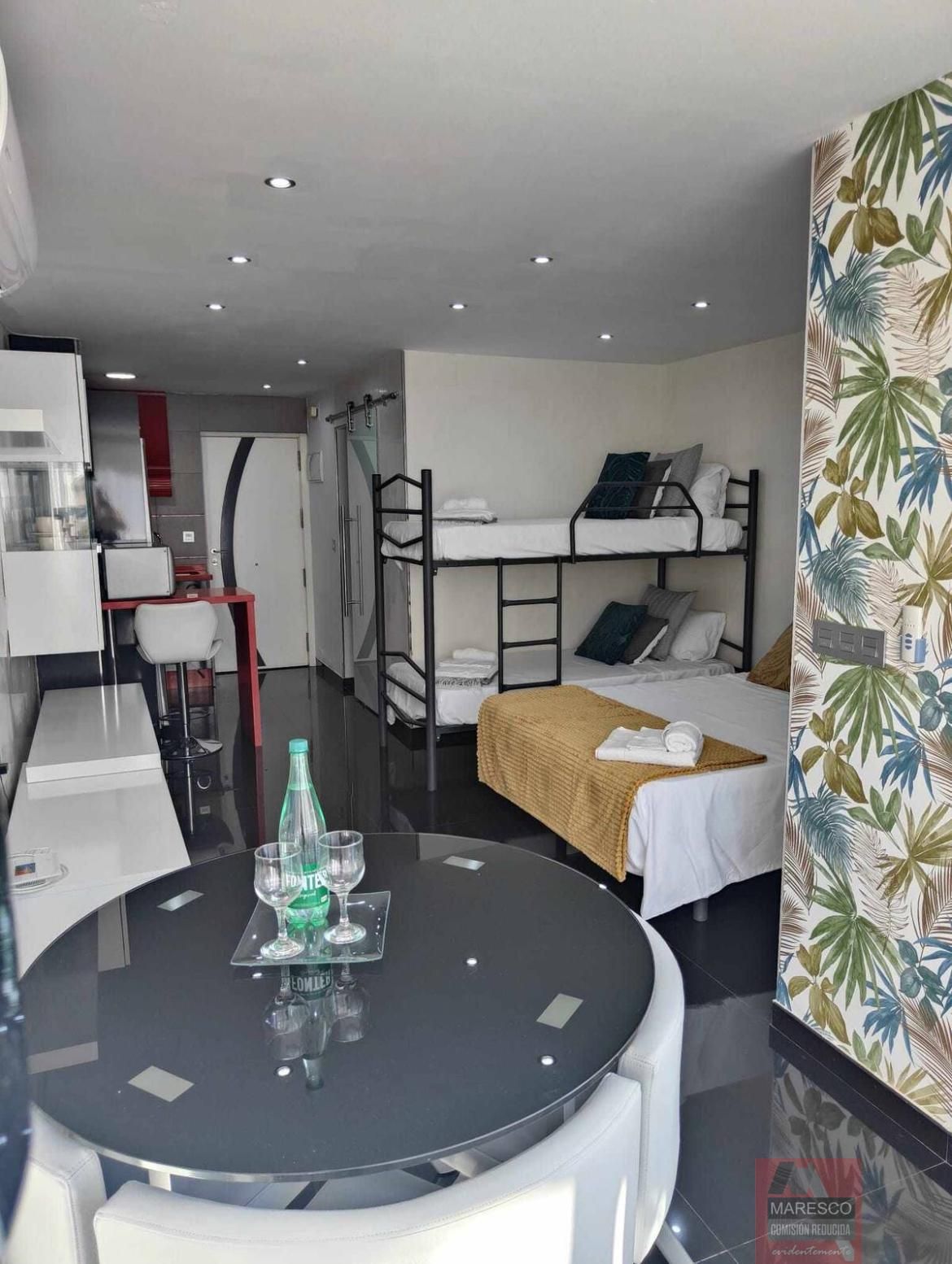 Bedroom of Apartment for sale in Benalmádena  with Air Conditioner, Furnished and Community pool