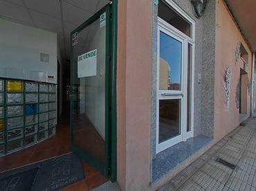 Local comercial en venda a Melide
