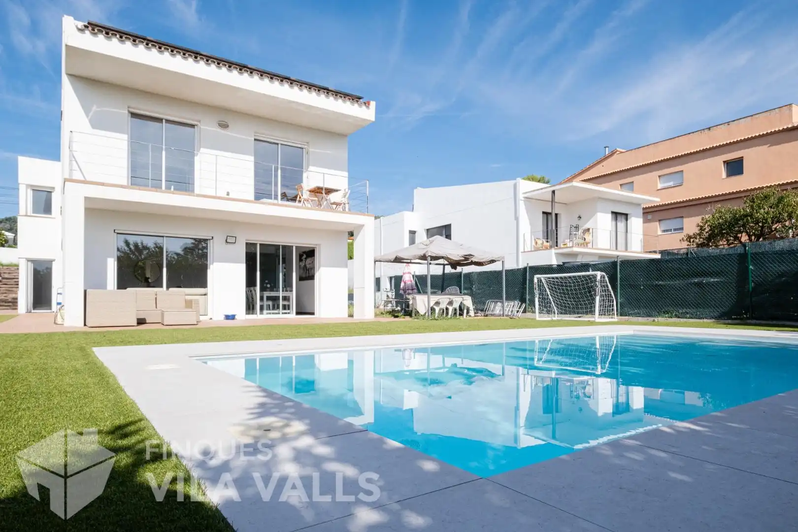 Vista exterior de Casa o xalet en venda en Bigues i Riells del Fai amb Aire condicionat, Jardí privat i Parquet