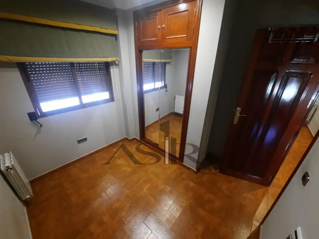 Haus mit Terrasse zur Miete in Casc Urbà, imagen 25