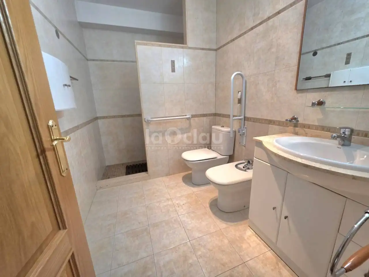Flat with terrace for sale in Tona, imagen 21