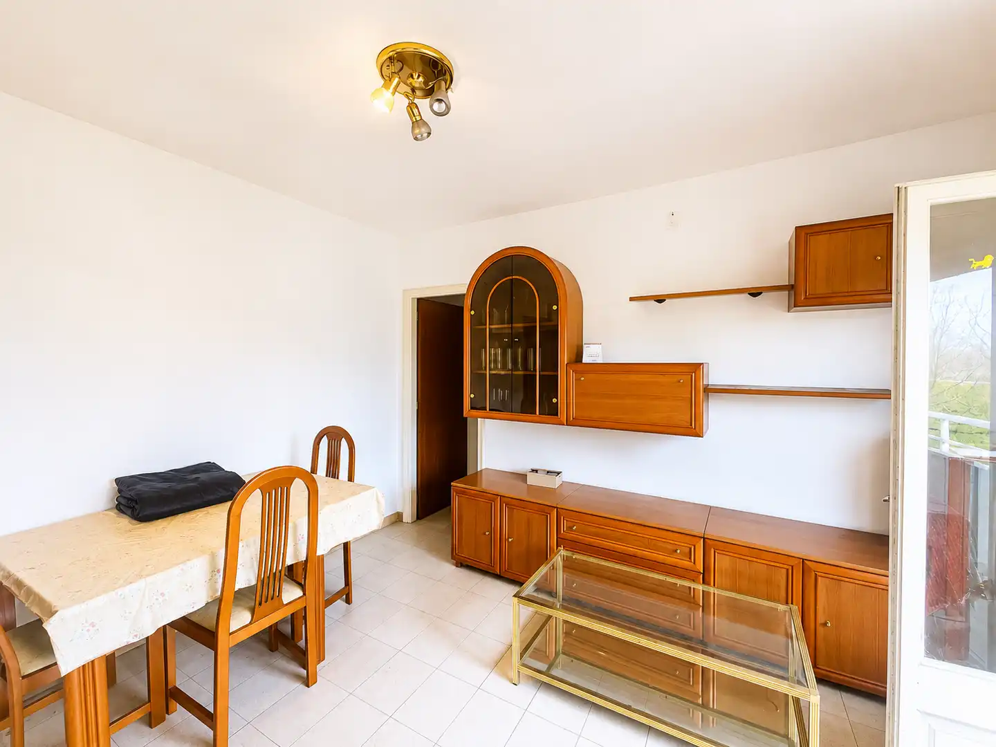 Sala d'estar de Apartament en venda en Roses amb Terrassa i Moblat