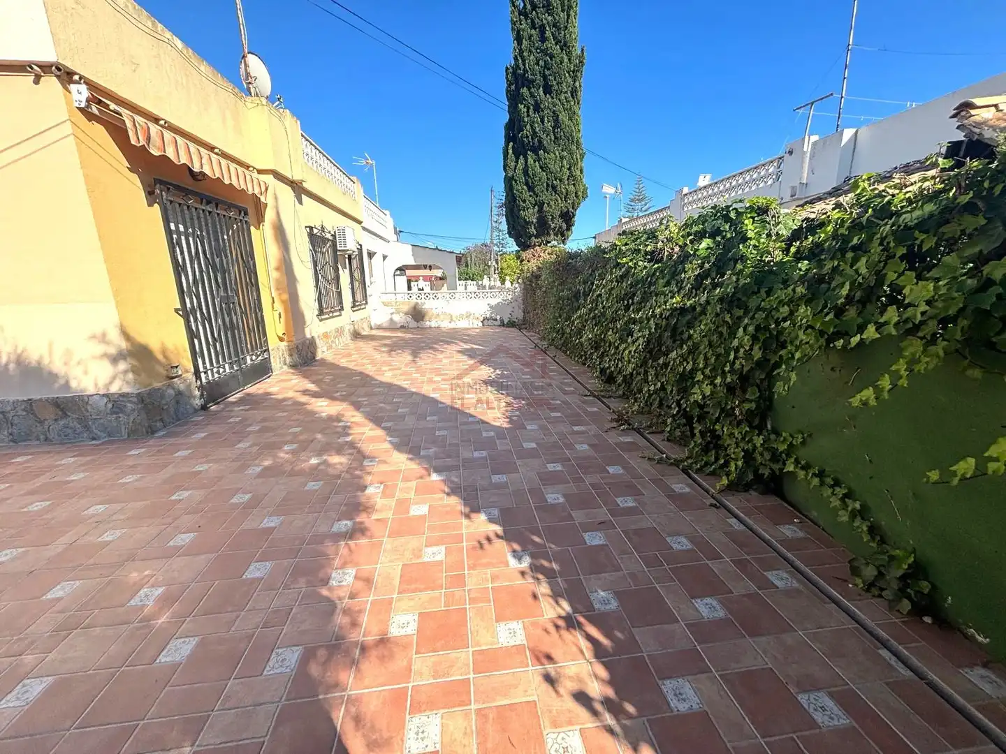 Exterior view of Houses for rent in Elche / Elx  with Air Conditioner, Terrace and Furnished