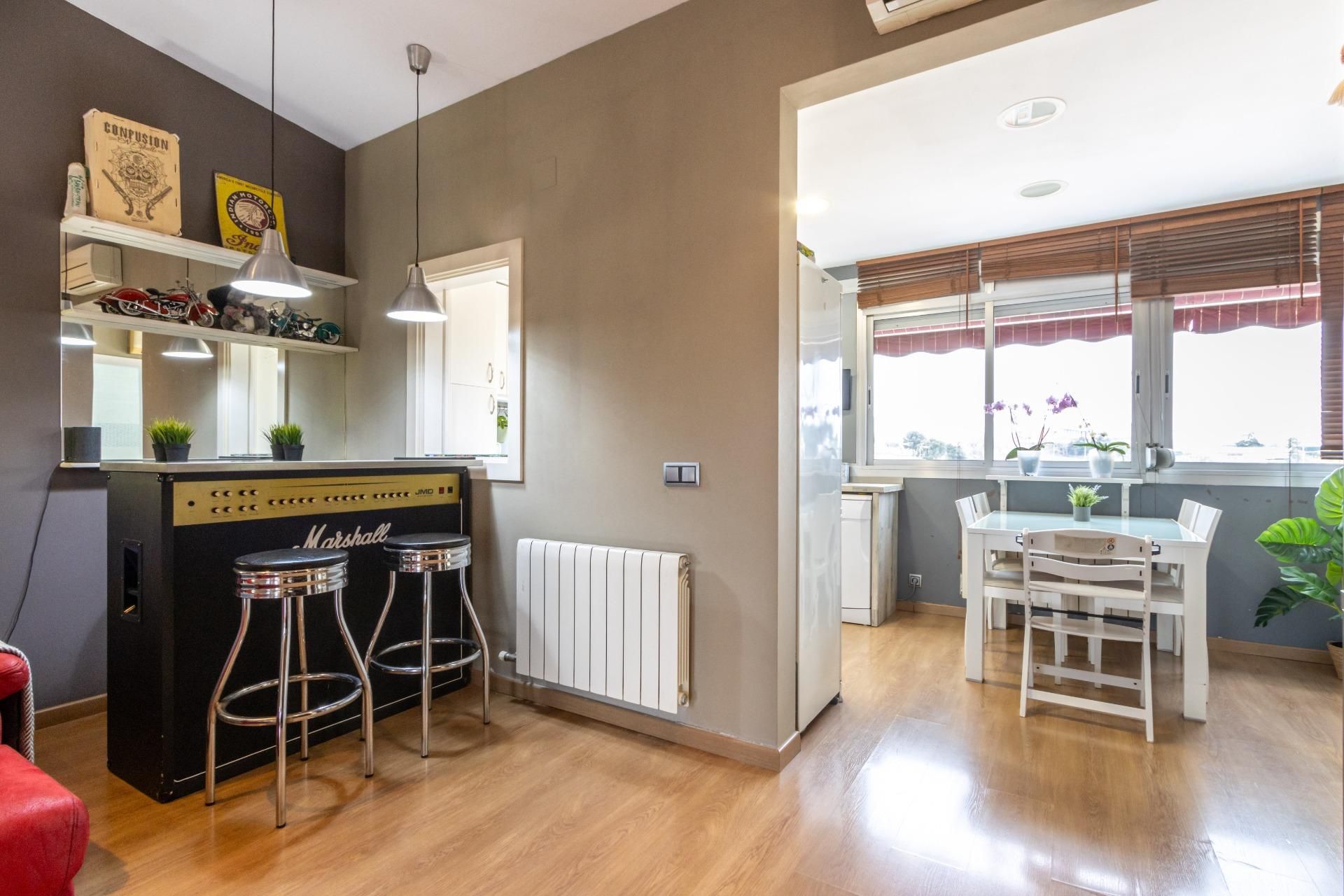 Kitchen of Flat for sale in Sabadell  with Air Conditioner and Parquet flooring