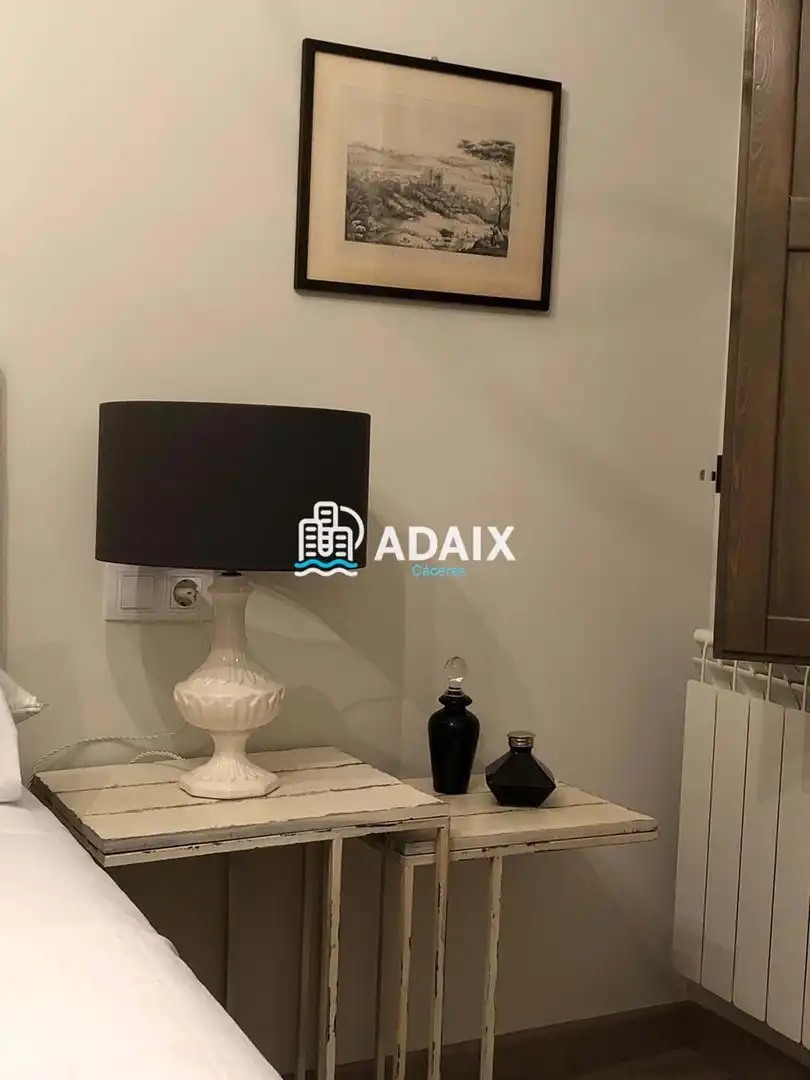 Flat for rent in C. Caleros, Casco Antiguo