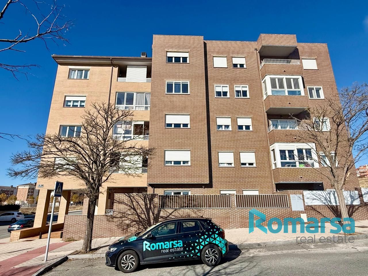 Vista exterior de Pis en venda en Ávila Capital amb Calefacció, Terrassa i Traster