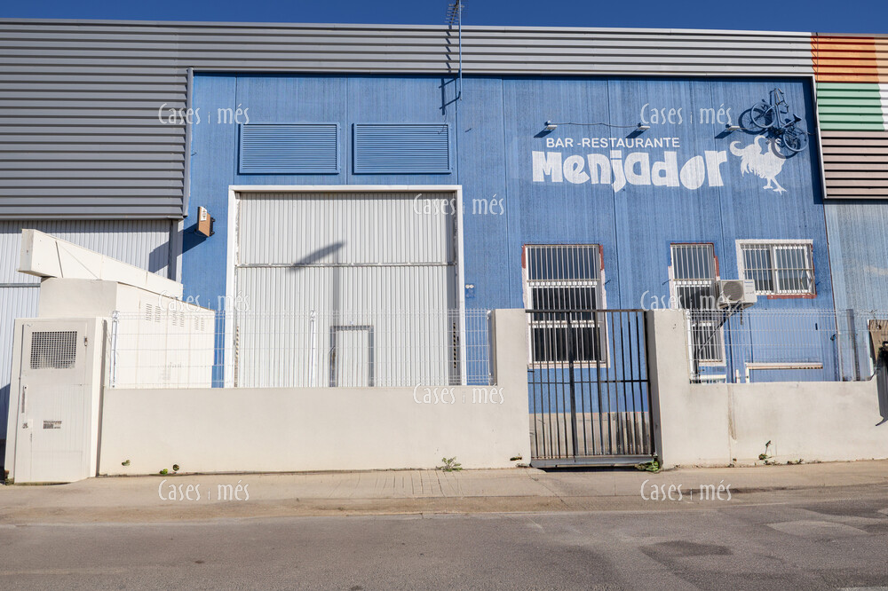 Vista exterior de Nau industrial de lloguer en Náquera