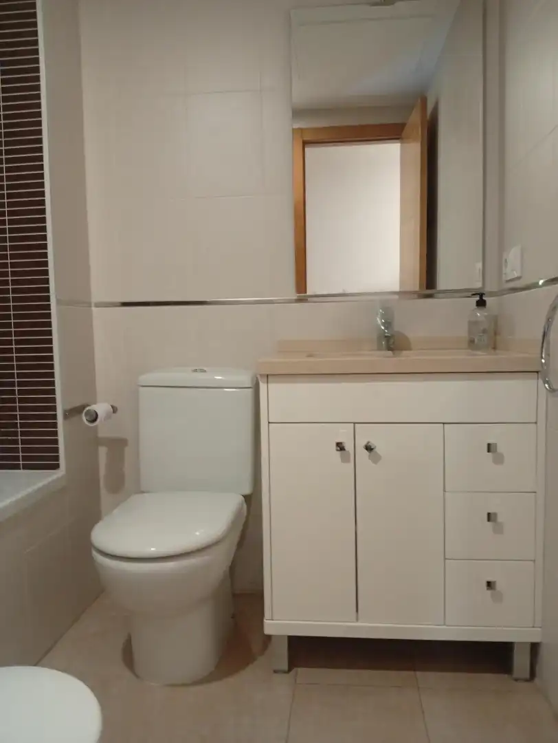 Baño de Piso de alquiler en Córdoba con Aire acondicionado y Calefacción