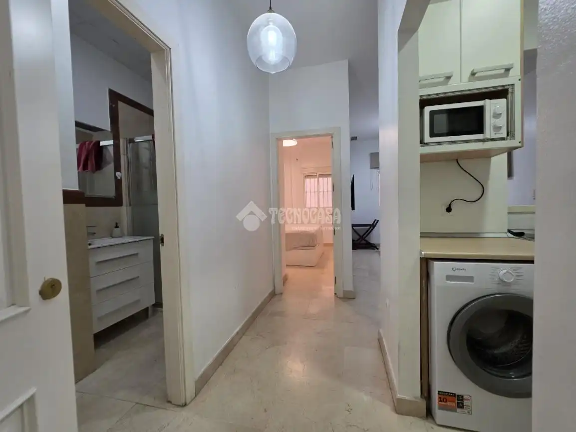 Flat for sale in Sevilla  with Air Conditioner