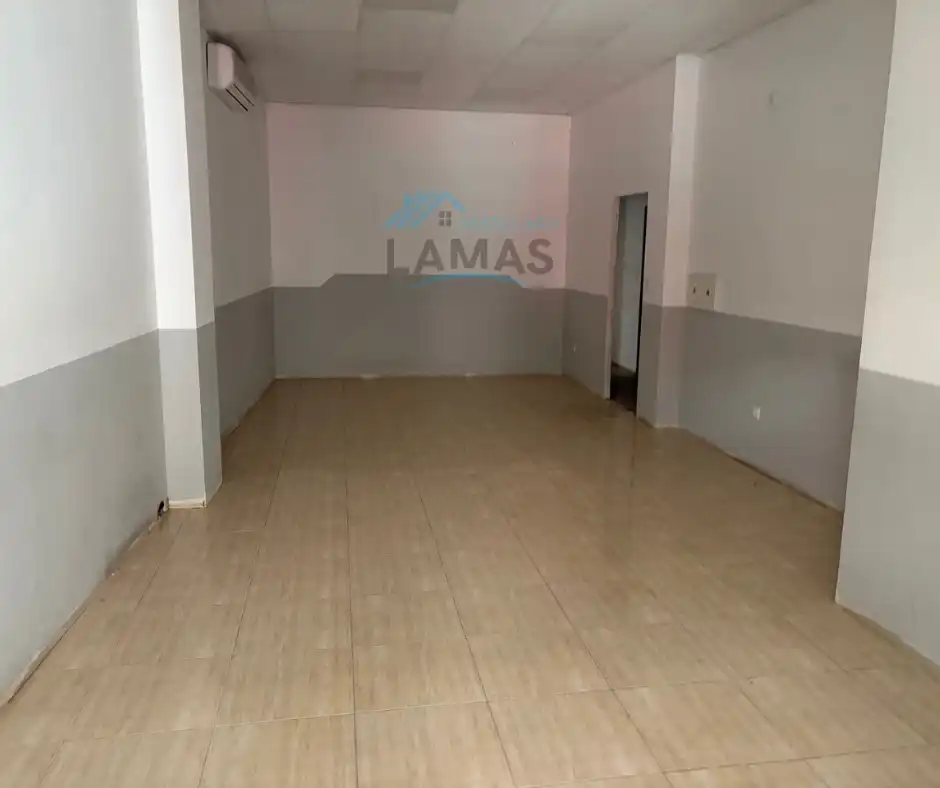 Gewerbefläche zum Verkauf in Calle Pérez Lozano 11, imagen 3