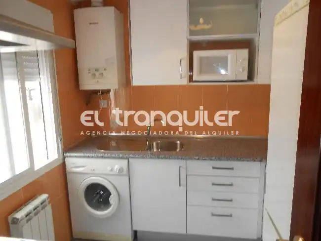 Cocina de Piso en venta en Madrid con Parquet, Terraza y Amueblado