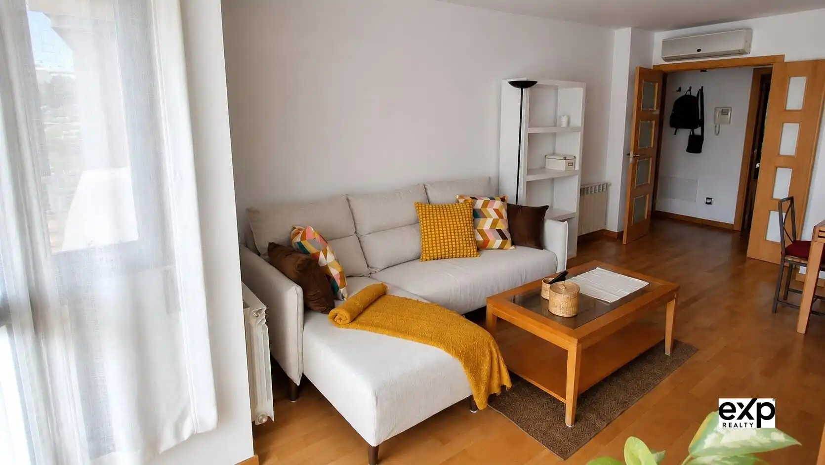 Living room of Apartments for rent in Madrid  with Air Conditioner, Heating and Private garden