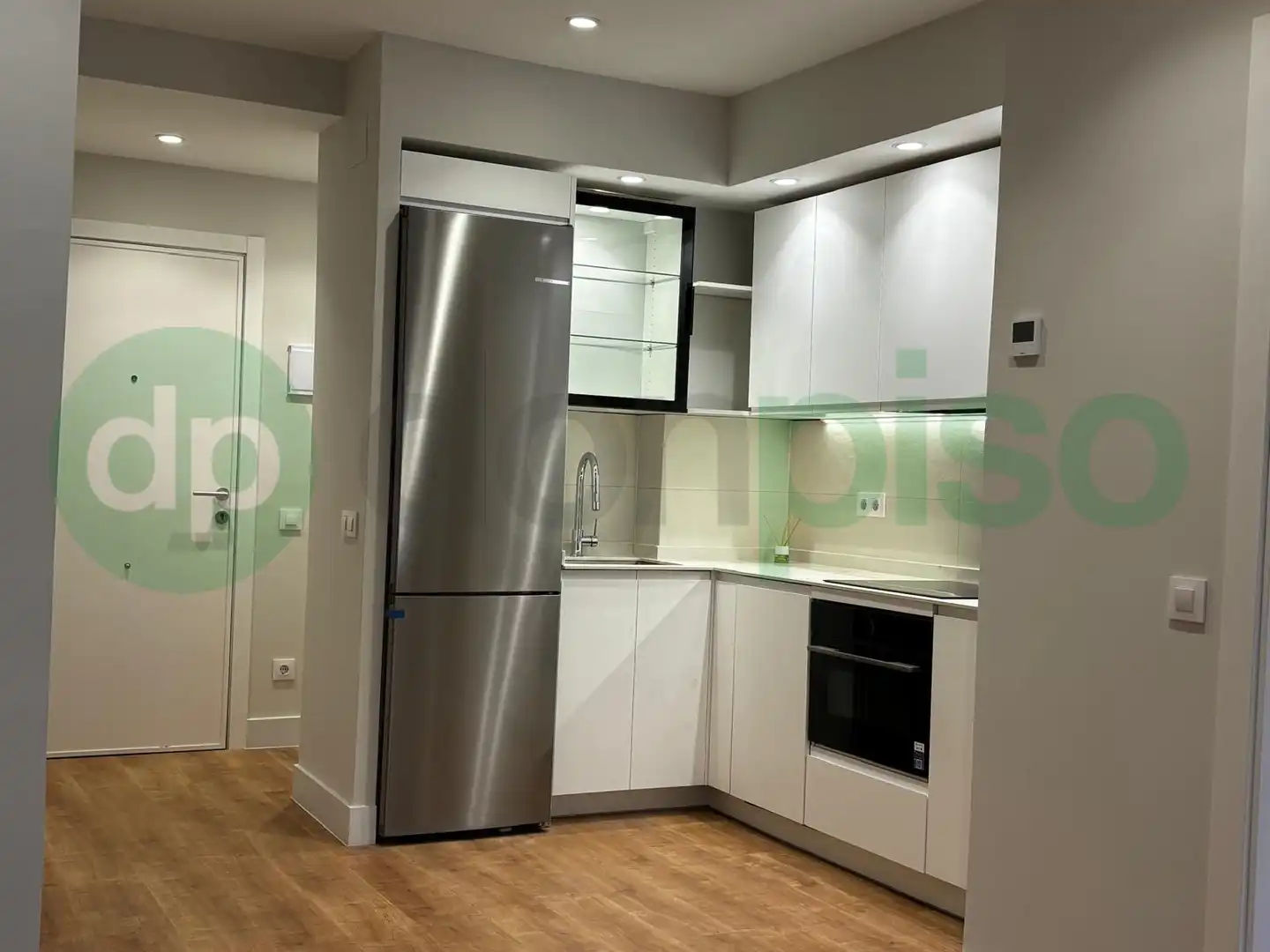 Kitchen of Flat for sale in Madrid  with Air Conditioner, Parquet flooring and Furnished