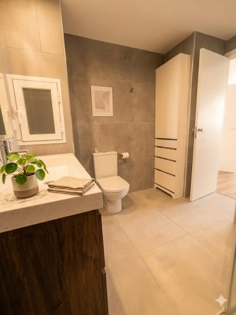 Baño de Piso en venta en Madrid con Calefacción y Balcón