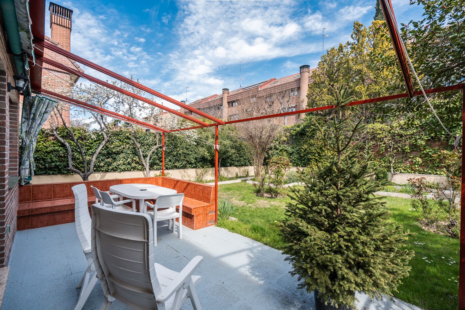 Terrassa de Casa adosada en venda en  Madrid Capital amb Calefacció, Jardí privat i Terrassa