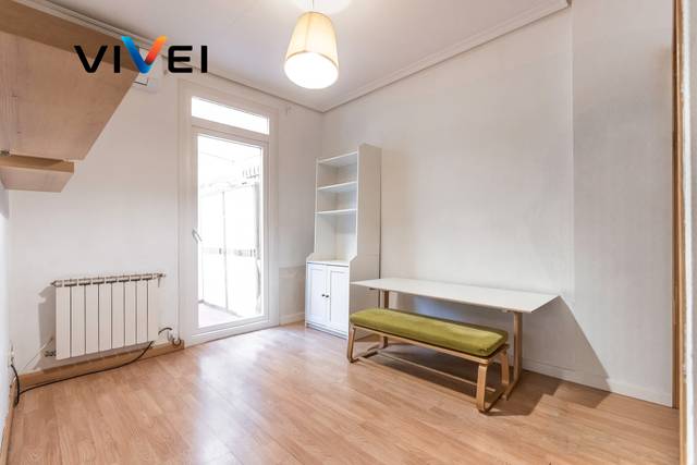 Piso en Venta en Calle DOS HERMANAS en Embajadores - Lavapiés