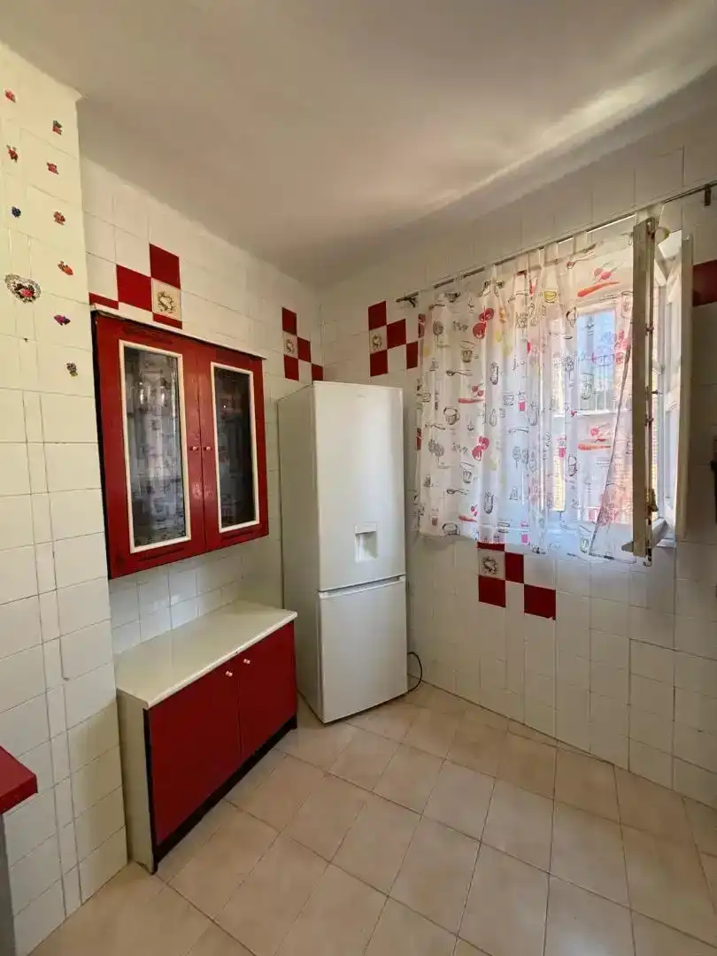 Kitchen of Flat for rent in Lerma  with Parquet flooring, Furnished and Washing machine