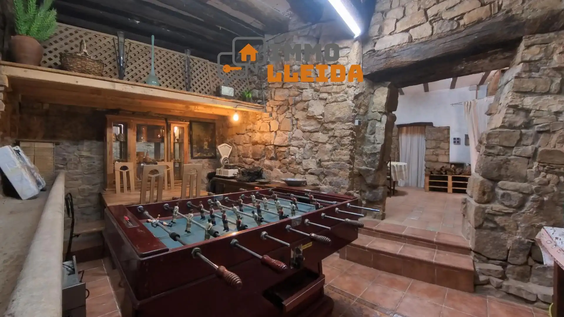 Casa adosada en venda en Montoliu de Segarra amb Moblat