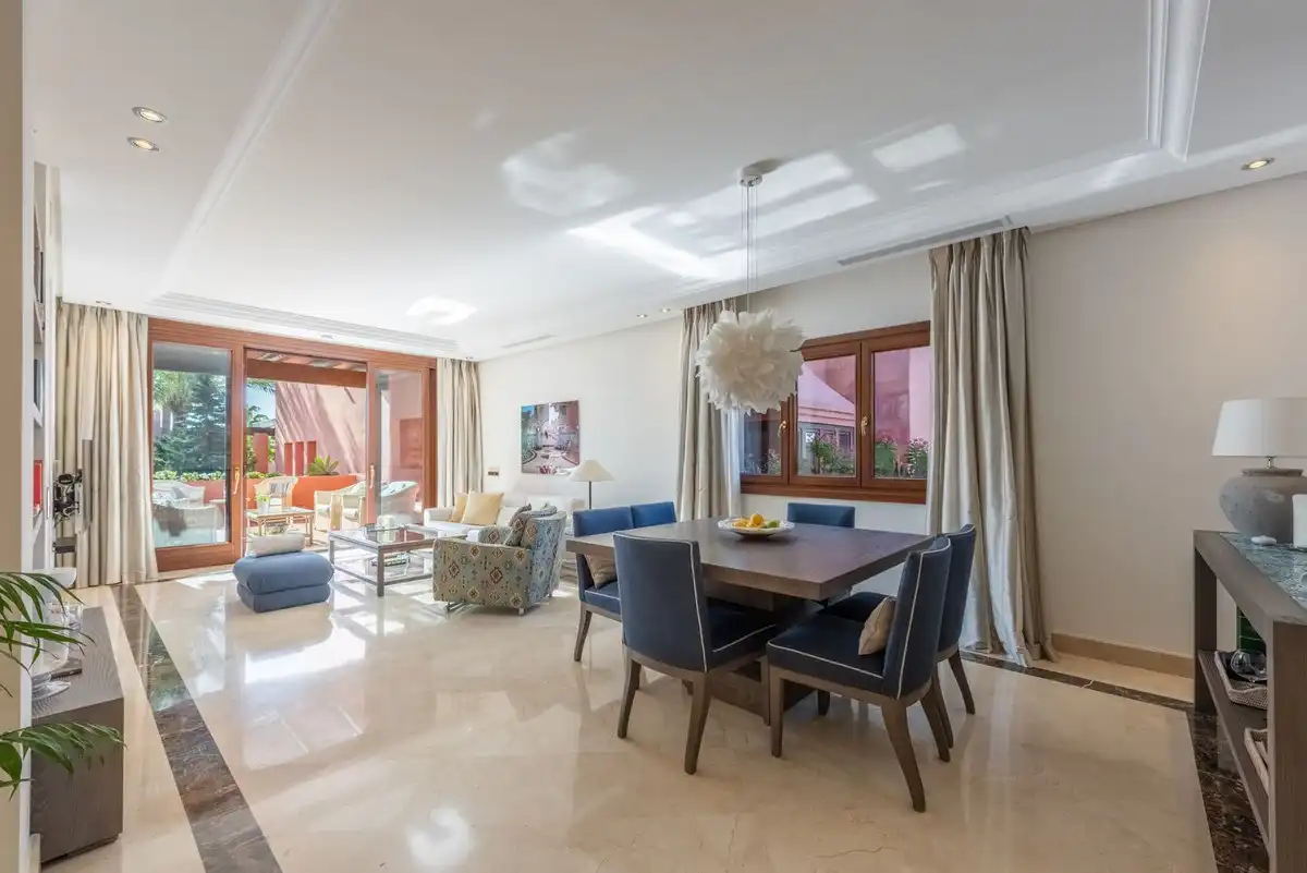 Penthouse with pool for sale in Selwo, imagen 27