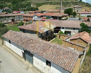 Vista exterior de Casa o xalet en venda en Gradefes