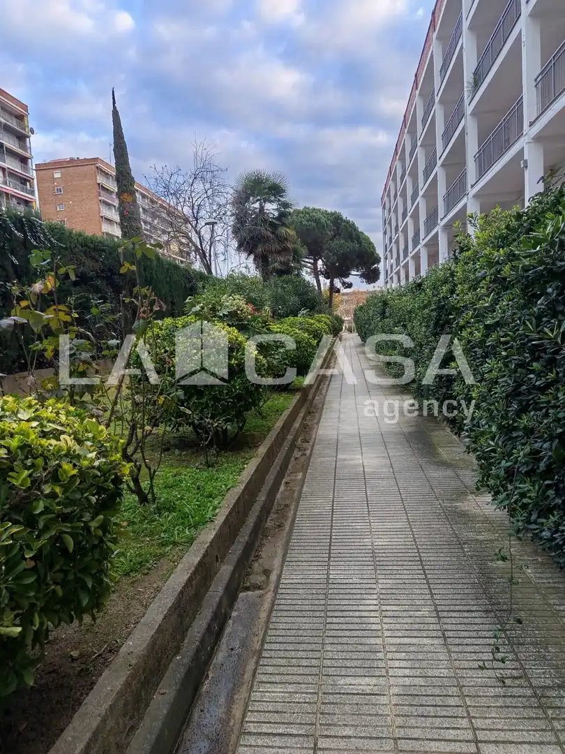 Vista exterior de Piso en venta en Santa Susanna con Terraza y Piscina