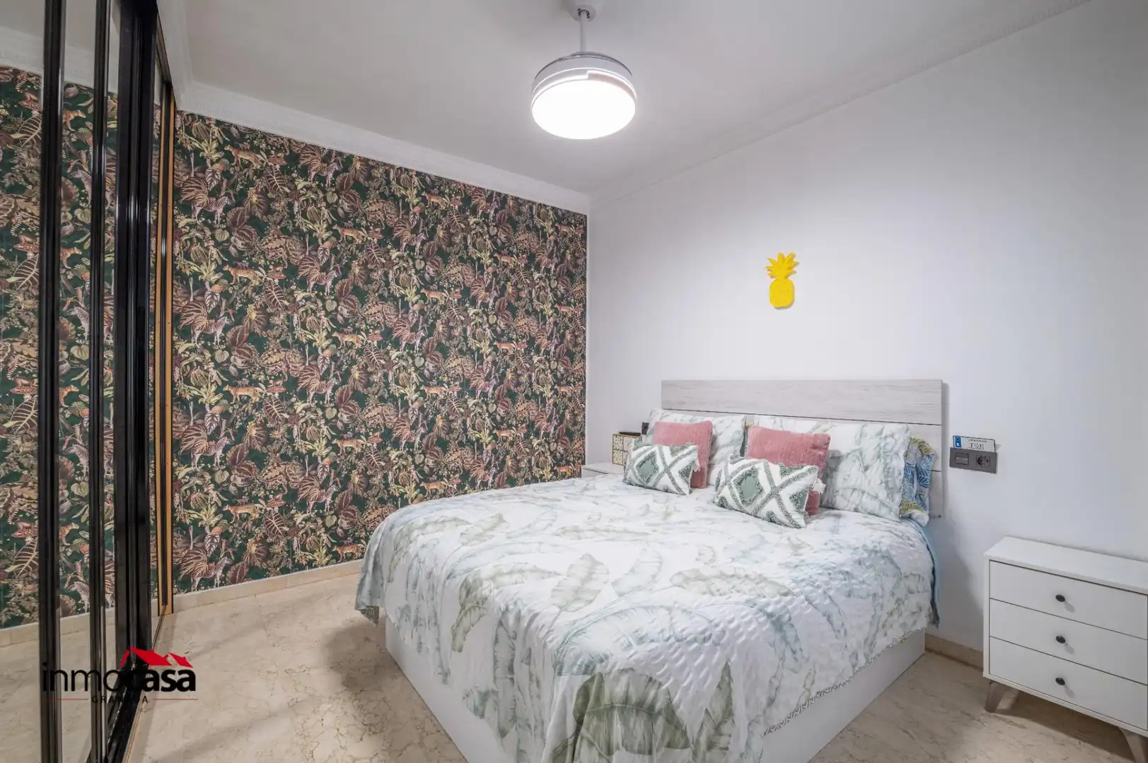 Habitación de Piso en venta en Maracena con Aire acondicionado y Amueblado