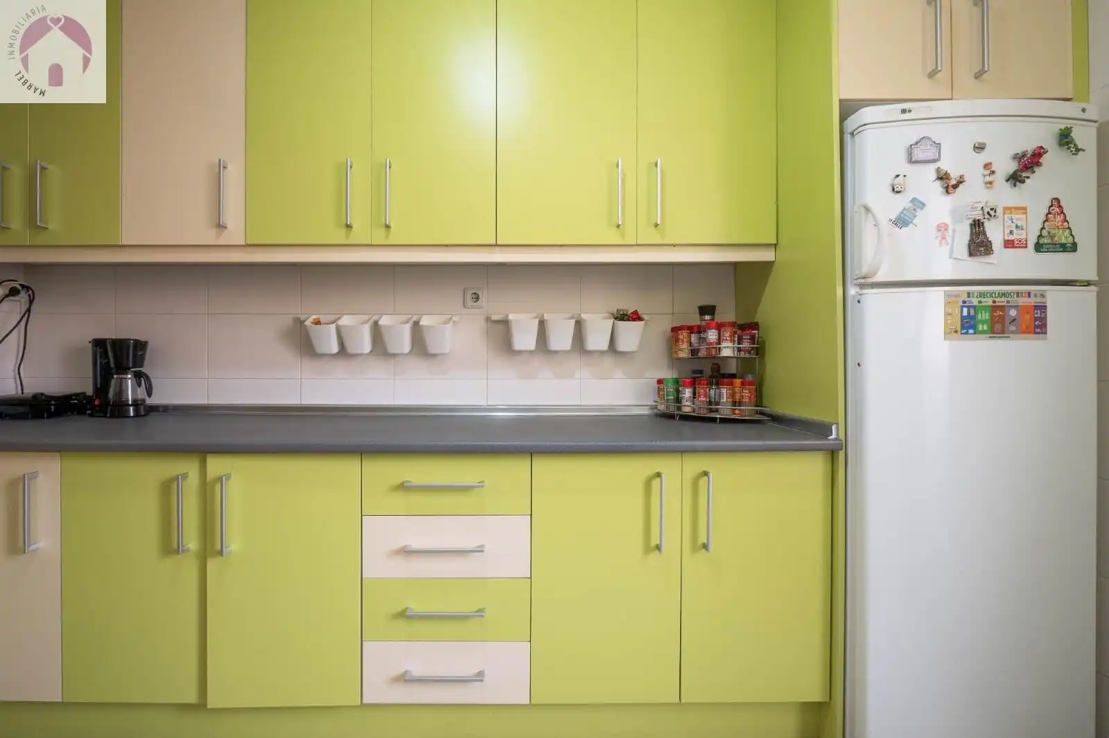 Kitchen of Flat for sale in Granada  with Air Conditioner, Heating and Terrace