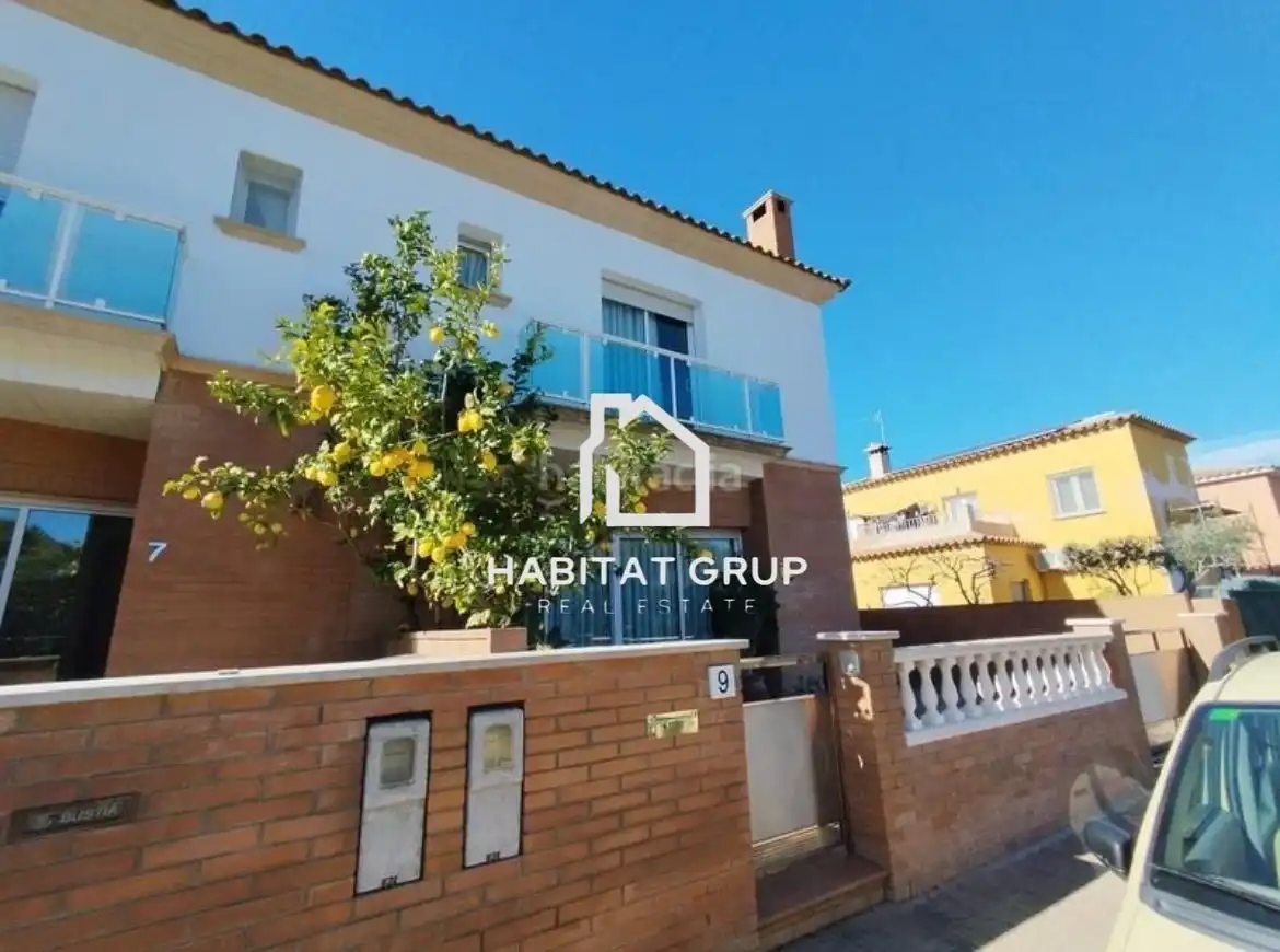 Reihenhaus mit Garten zum Verkauf in Poble, imagen 2