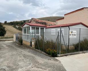 Vista exterior de Casa o xalet en venda en Valle de Santibáñez amb Calefacció