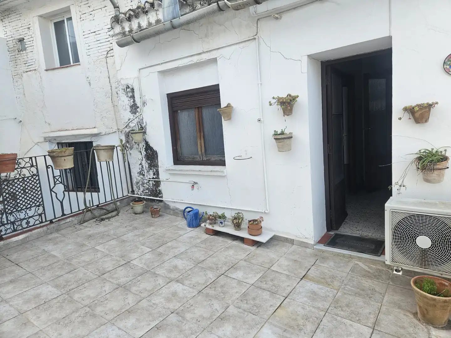 Exterior view of Houses for sale in Oliva  with Air Conditioner, Heating and Storage room