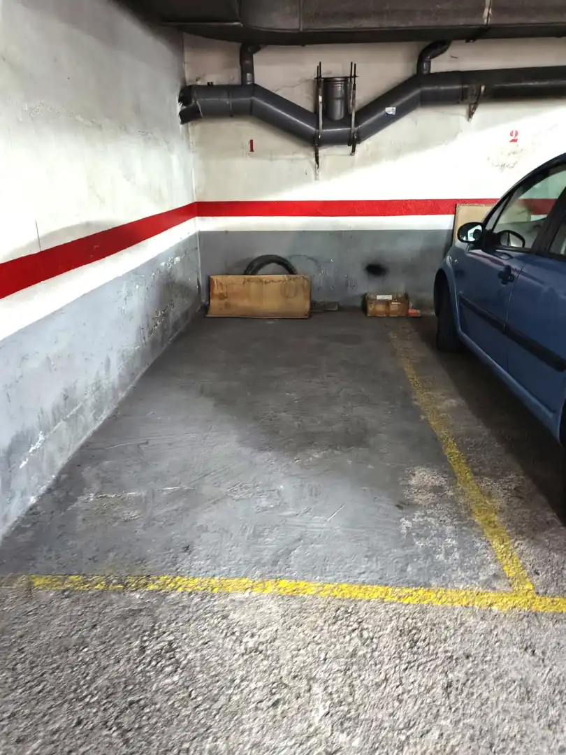 Aparcament de Garatge en venda en Santa Coloma de Gramenet