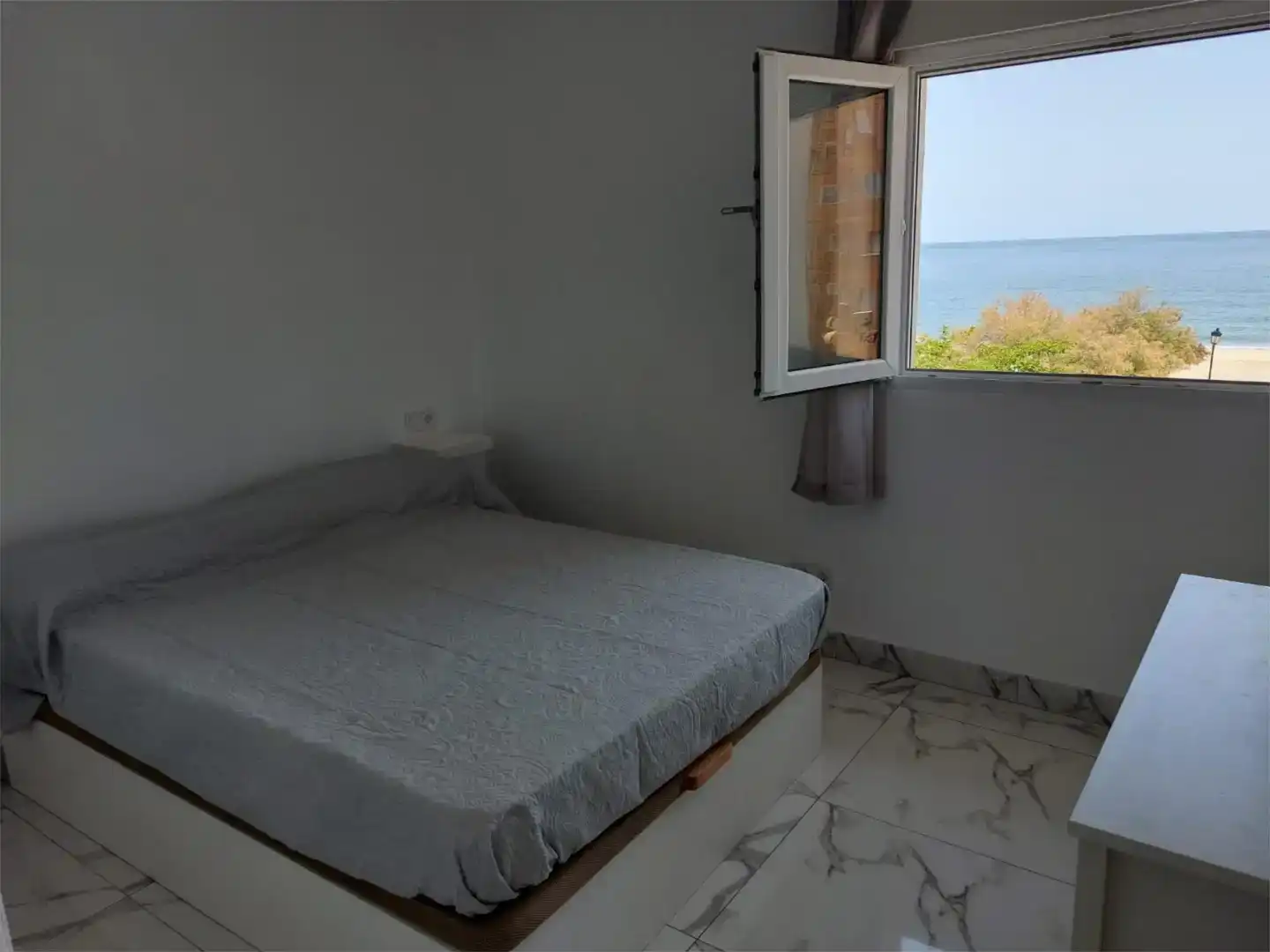 Habitación de Piso de alquiler en San Luis de Sabinillas