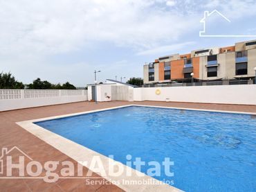 Maison mitoyenne avec piscine à vendre à Camino Om Blanc