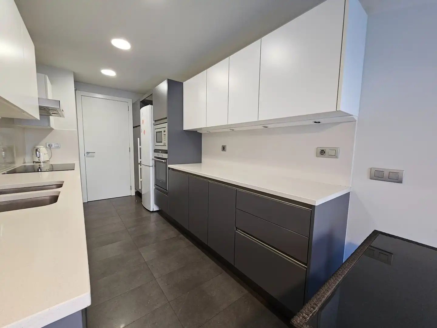 Kitchen of Flat for sale in Barcelona  with Air Conditioner, Heating and Terrace