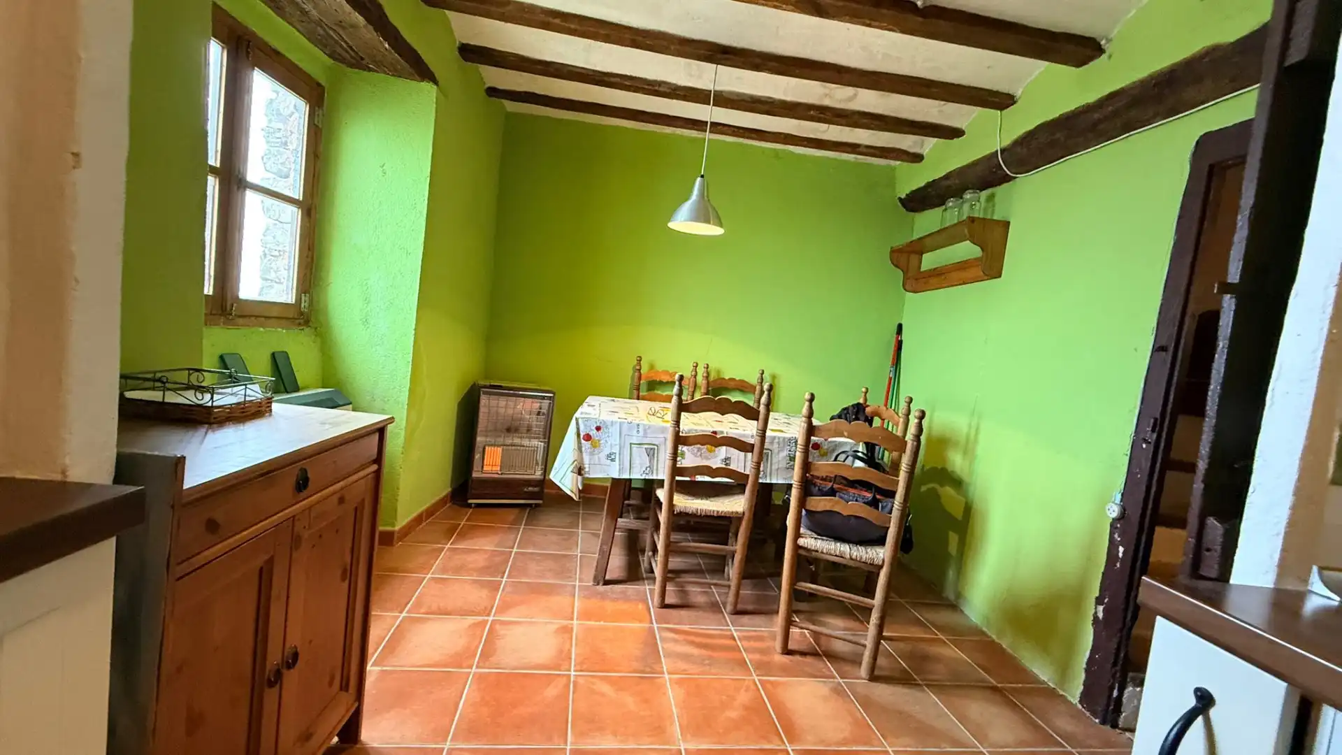 Menjador de Casa o xalet en venda en Ares del Maestrat amb Terrassa i Traster