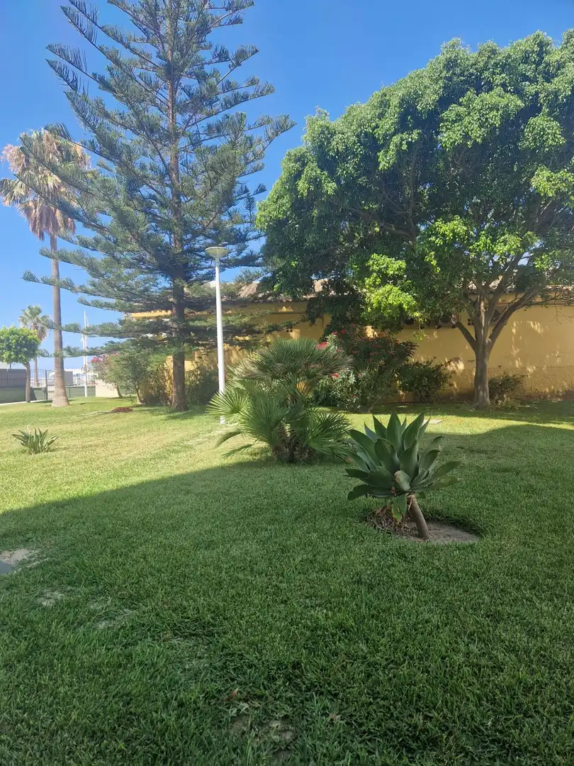 Flat with terrace for sale in Valdelagrana